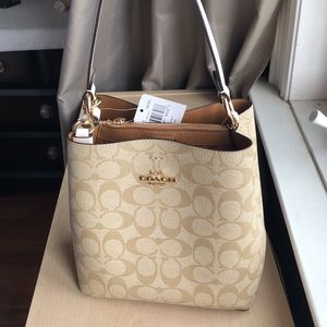 Brand new coach purse